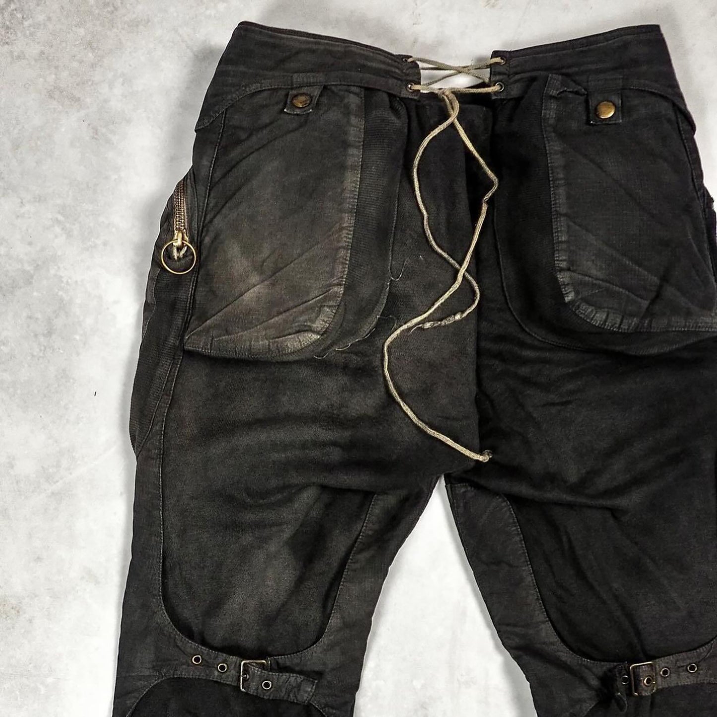 Nr.004 Distopion Kampfhose