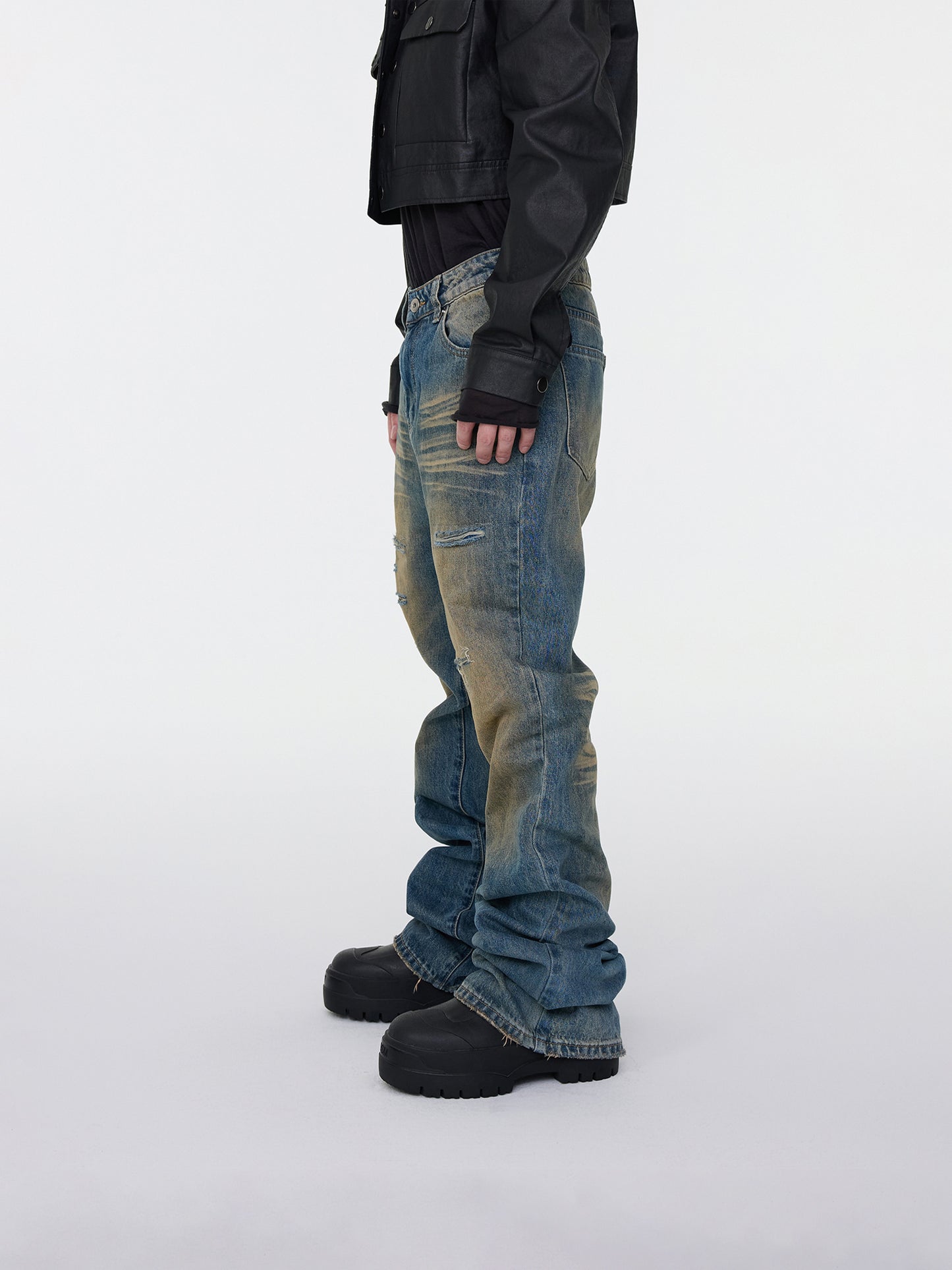Staubige blaue Jeans