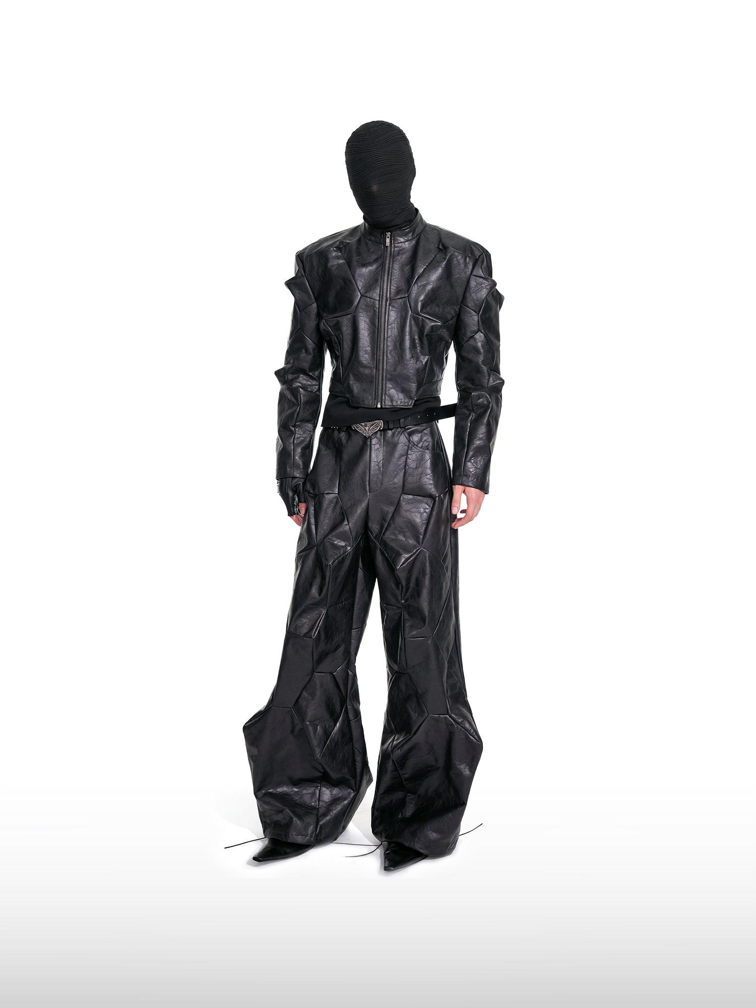 Geometrische Lederhose mit Paneelen