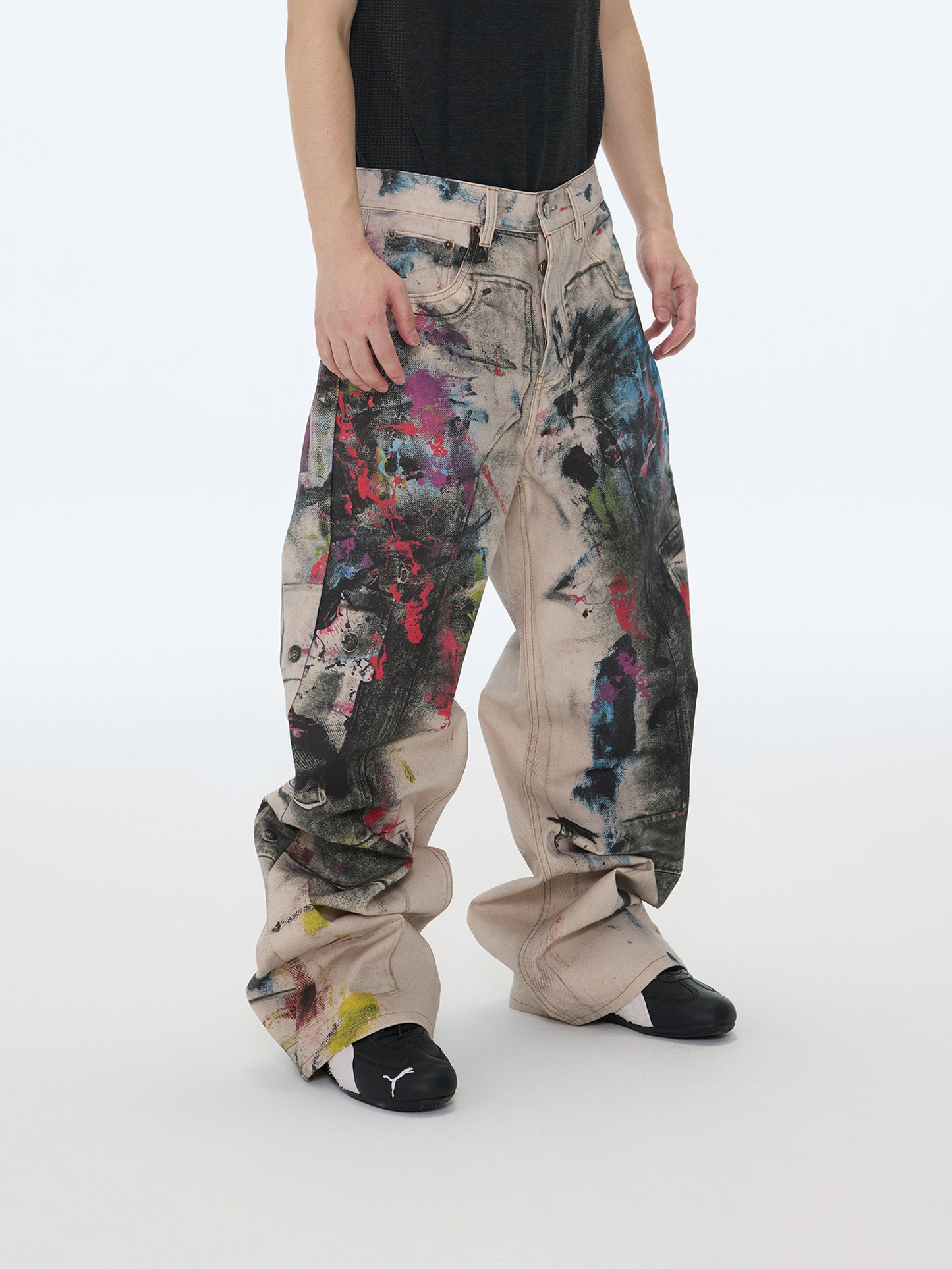 Jeans mit Graffiti-Waschung