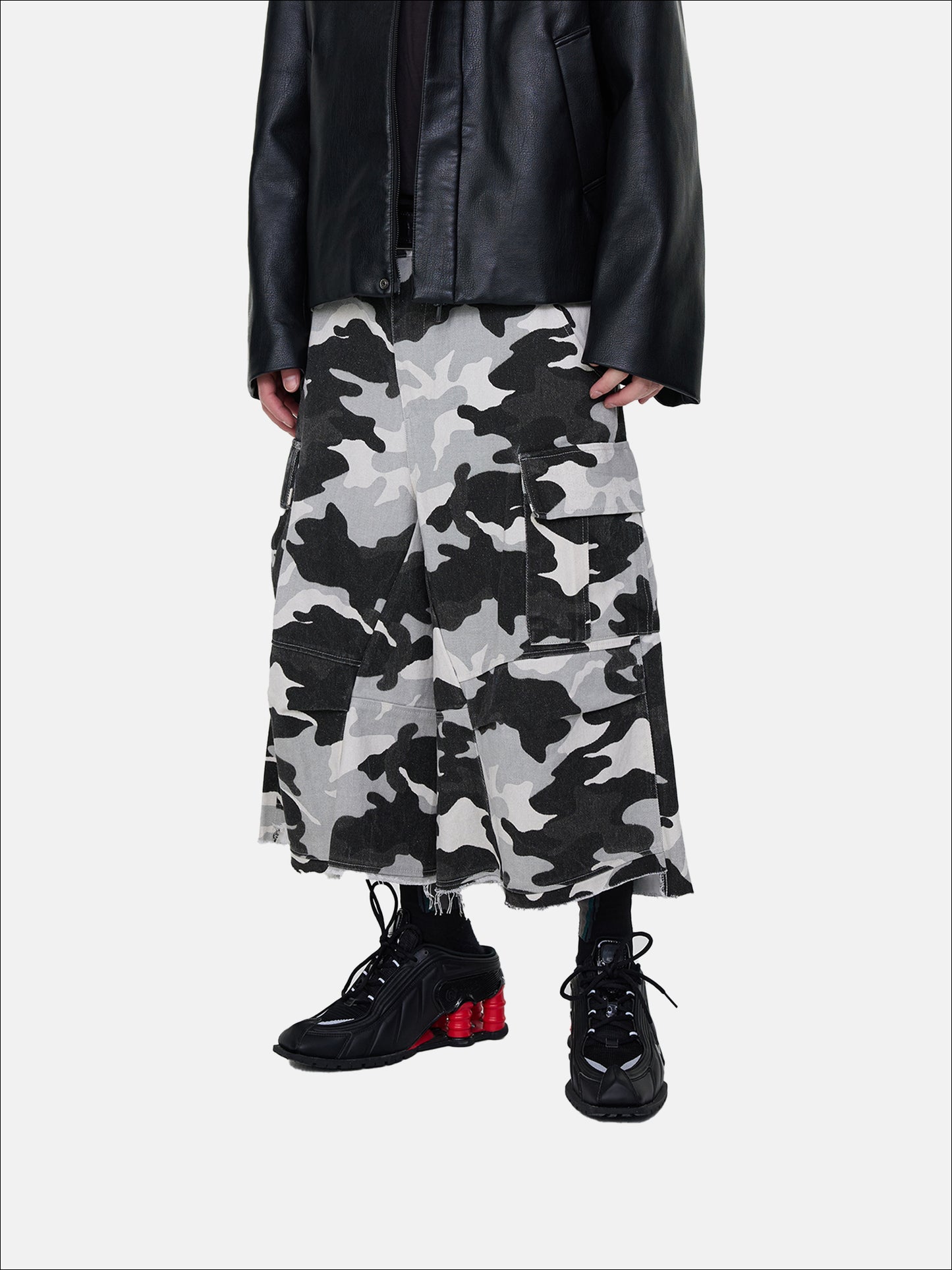 Graue Ghost Shorts
