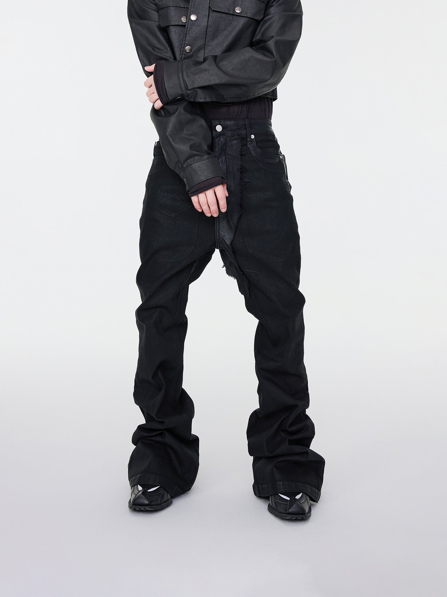 Tiefschwarze Jeans