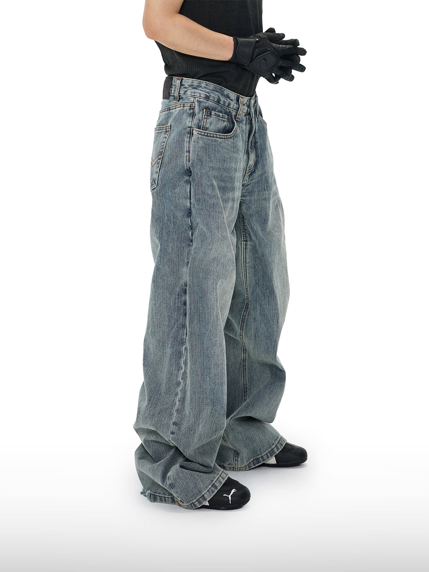 Übergroße Jeans mit verblasstem Look