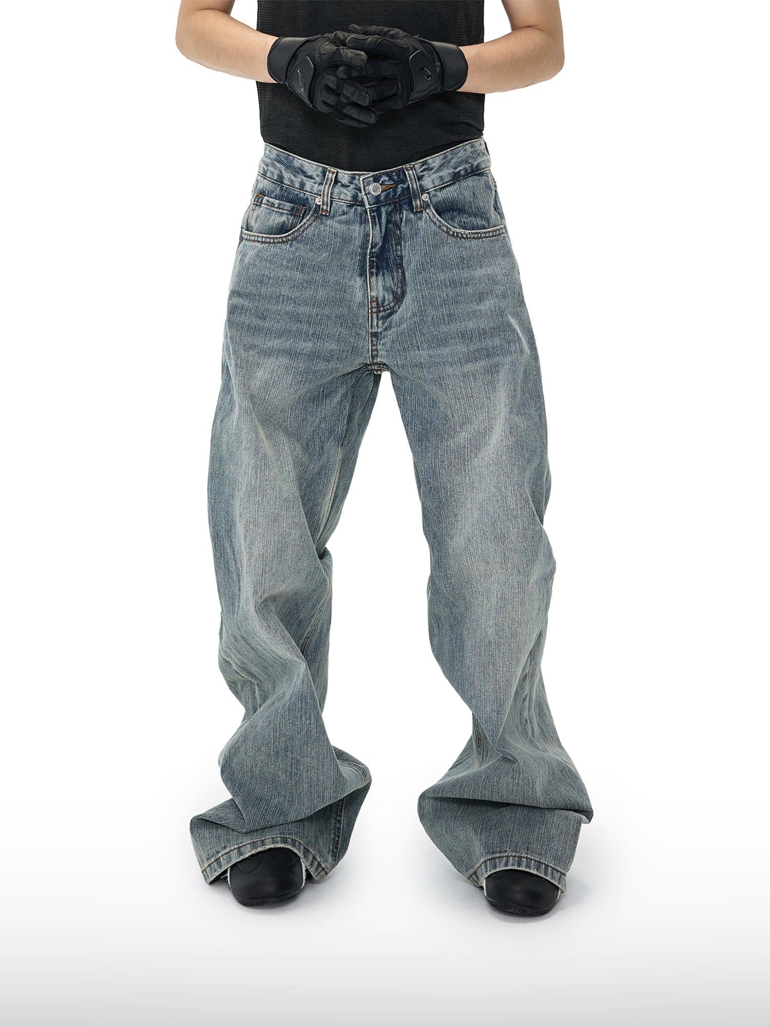 Übergroße Jeans mit verblasstem Look