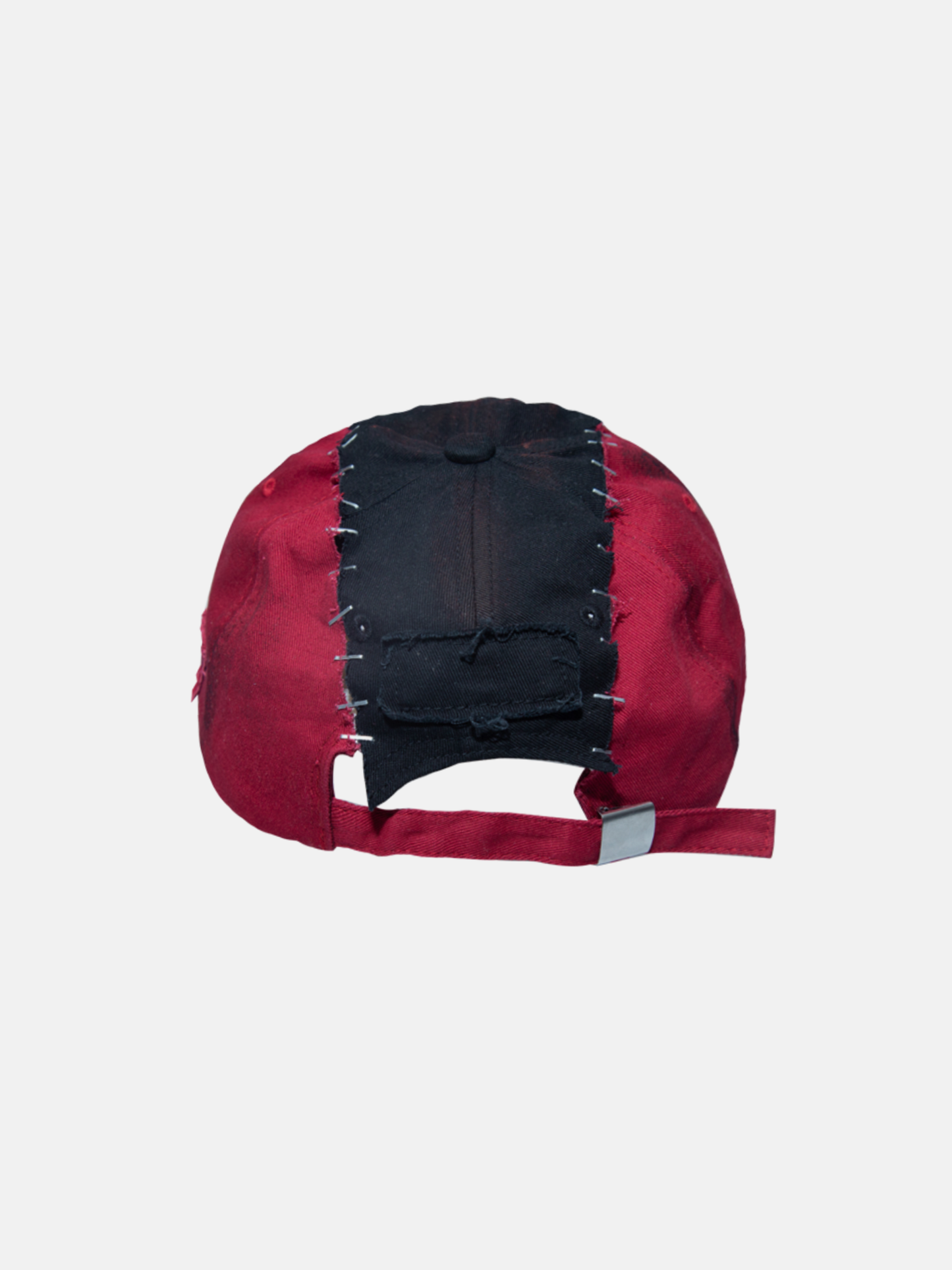Rot-schwarze Stitch-Cap