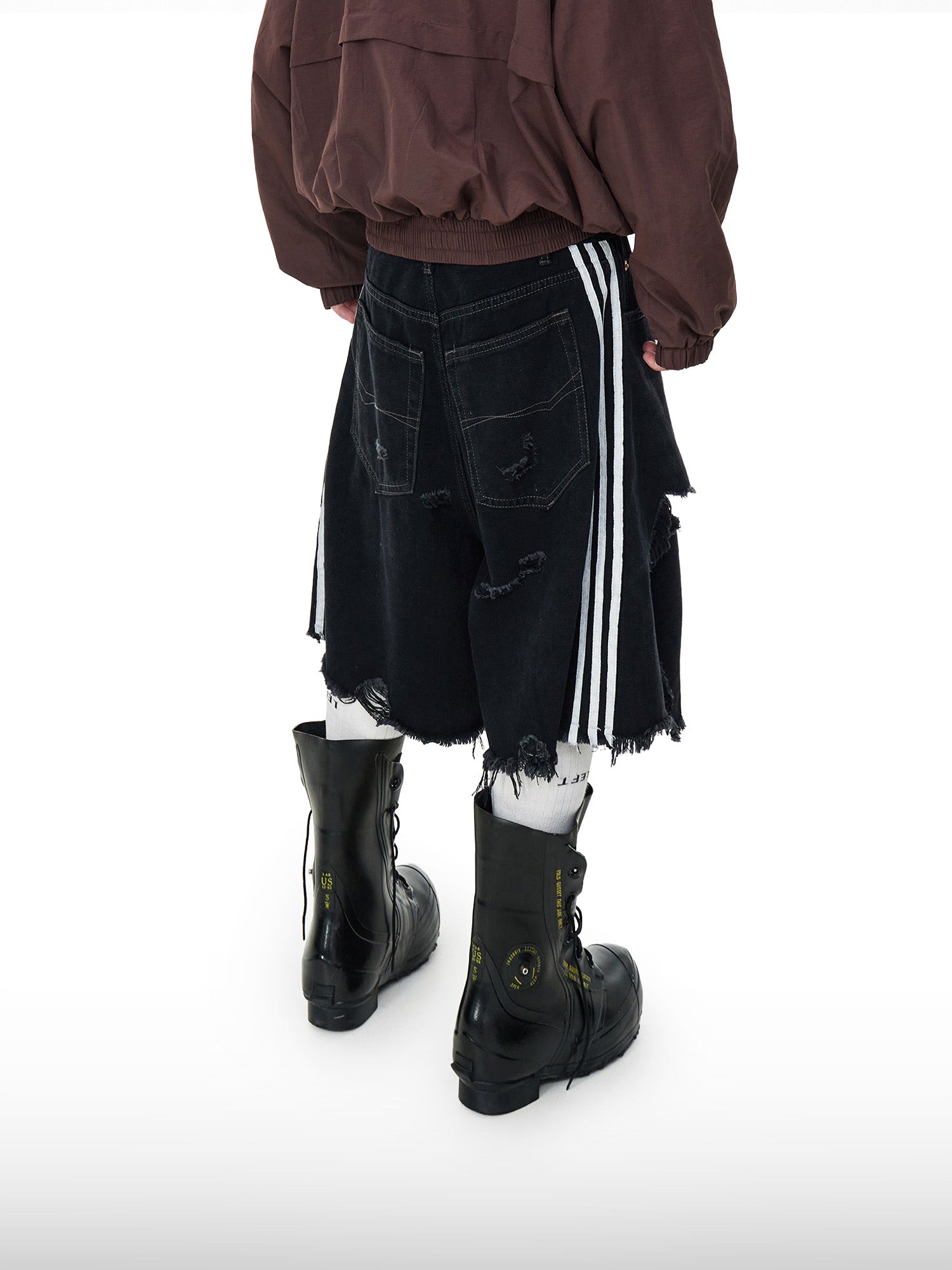 Zerrissene Shorts