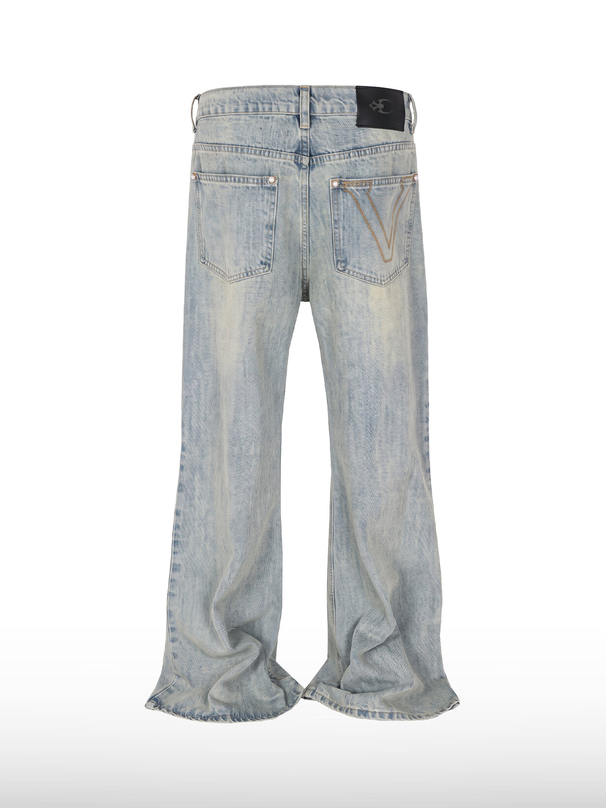 Gestapelte weite Jeans