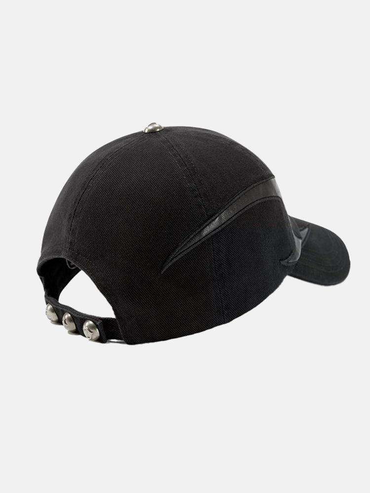 Schwarze Flammenkappe