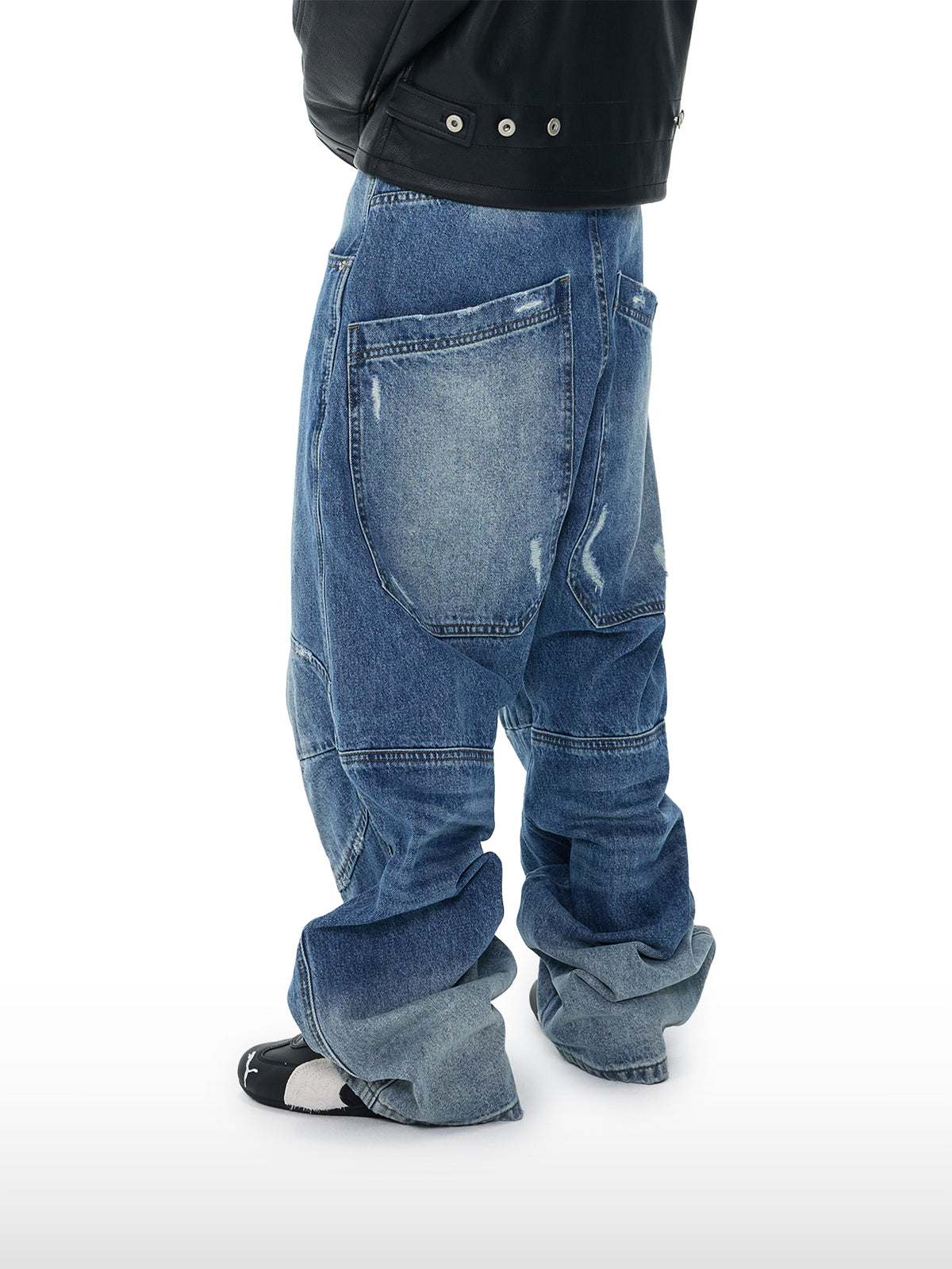Blaue Baggy-Jeans