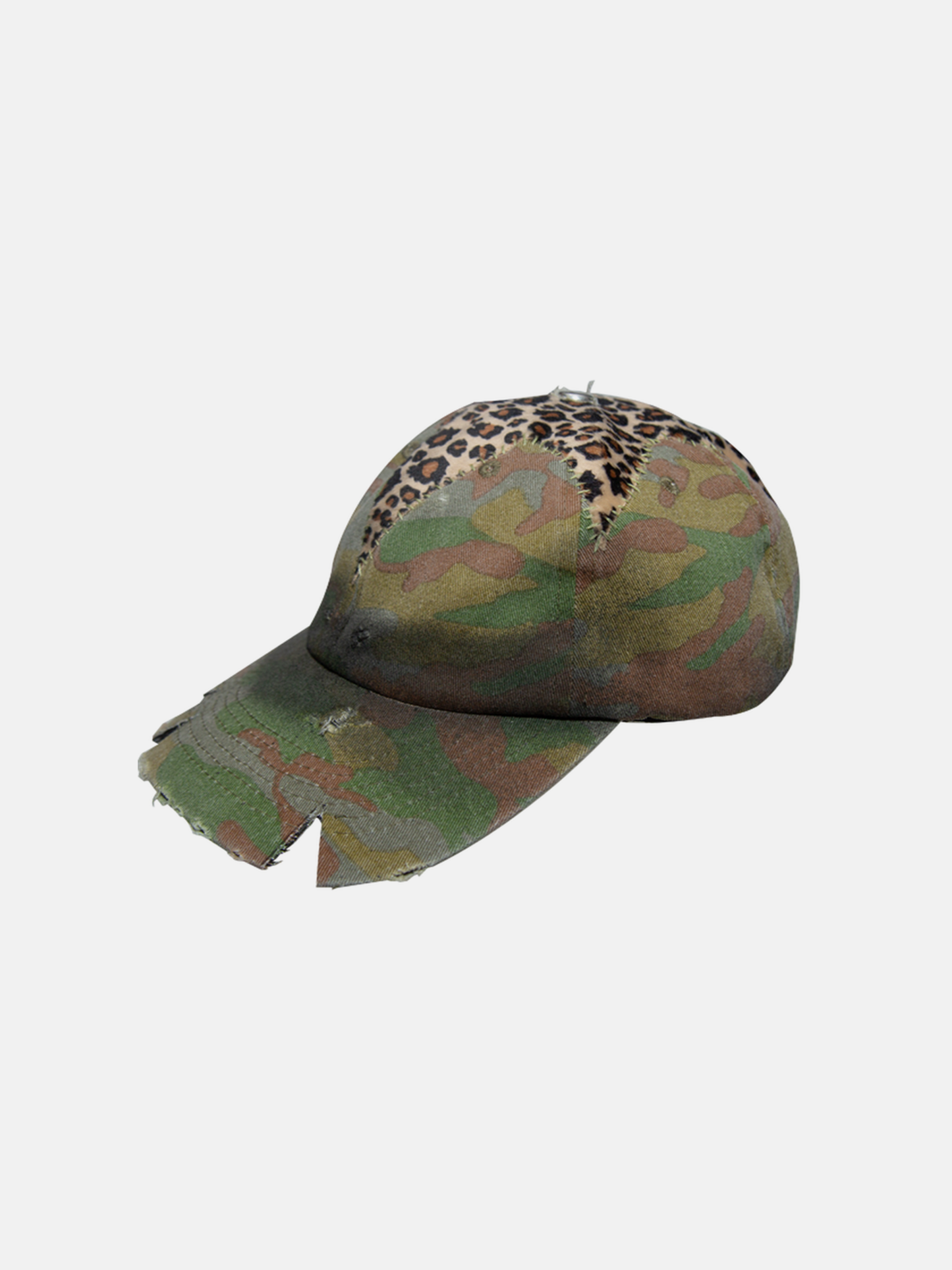 Kappe mit Camouflage-Leoparden-Besatz