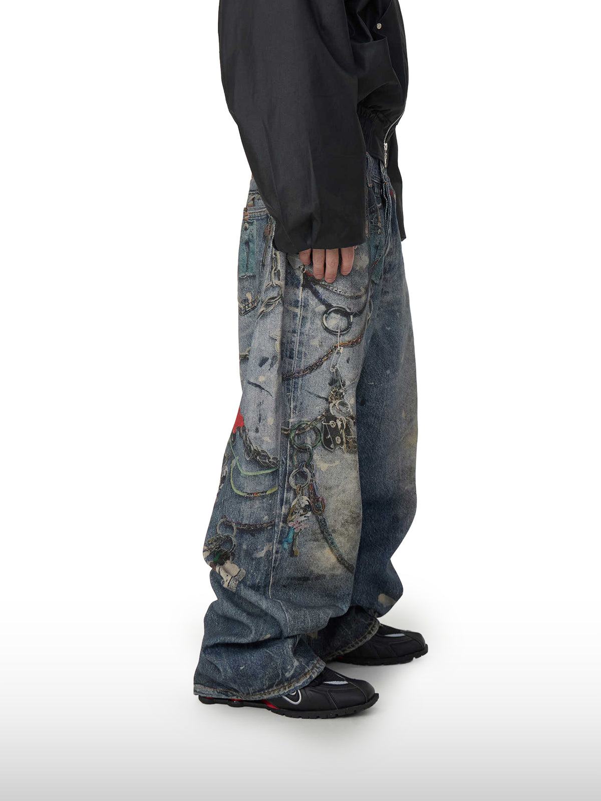 Jeans mit Kettenartefakt