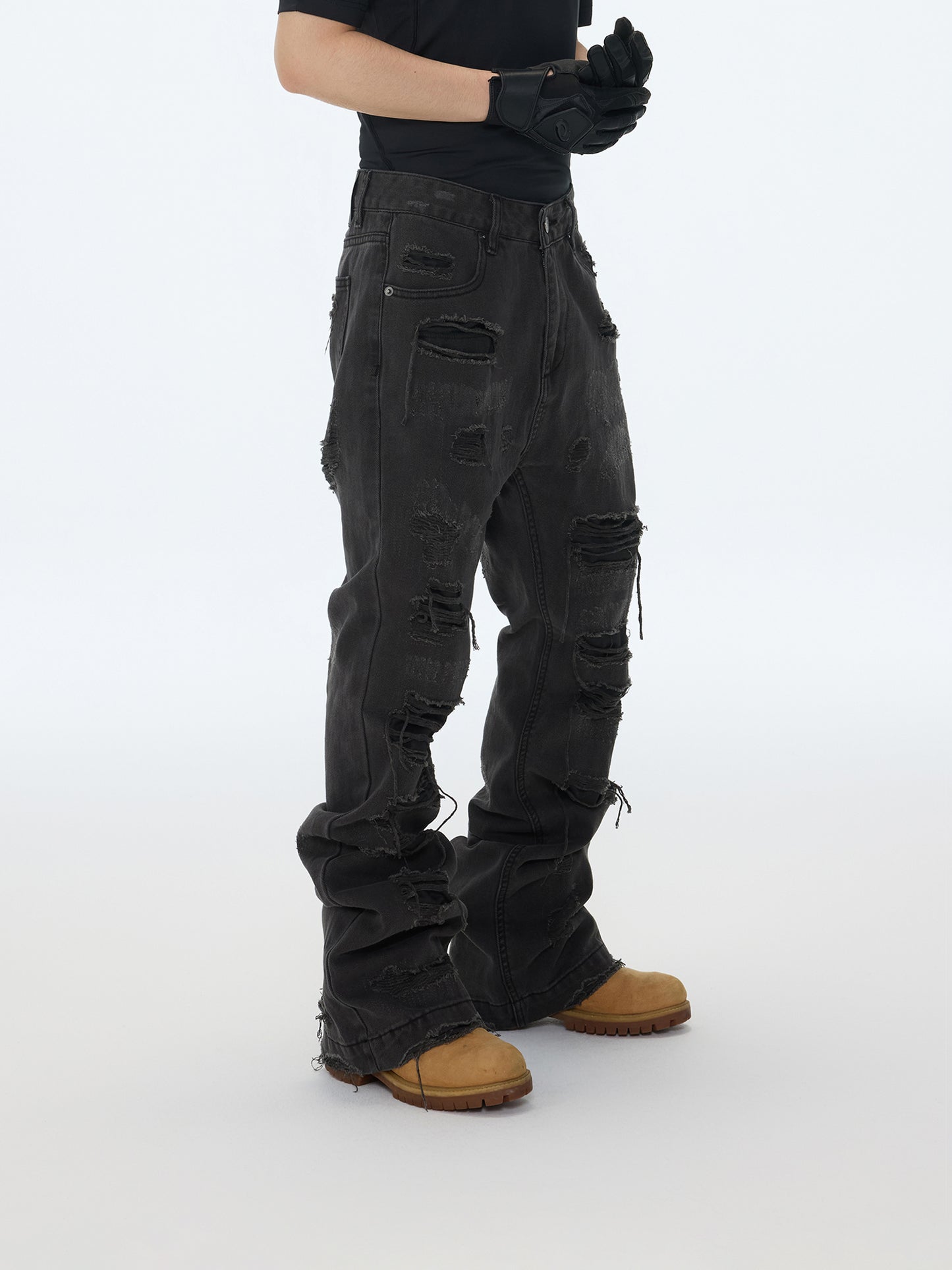 Dunkelgraue Jeans mit Rissen
