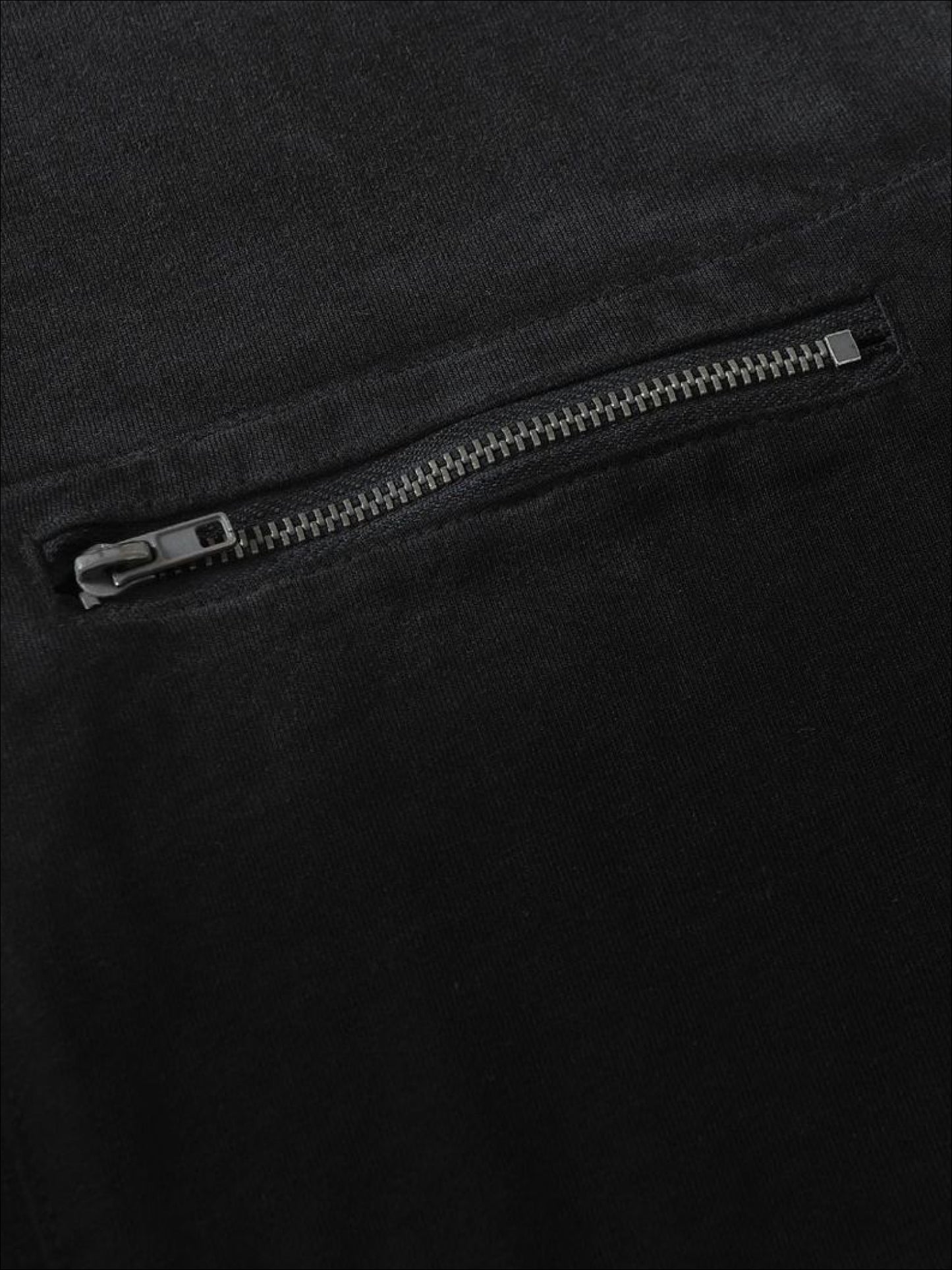 T-Shirt mit dystopischem Detail