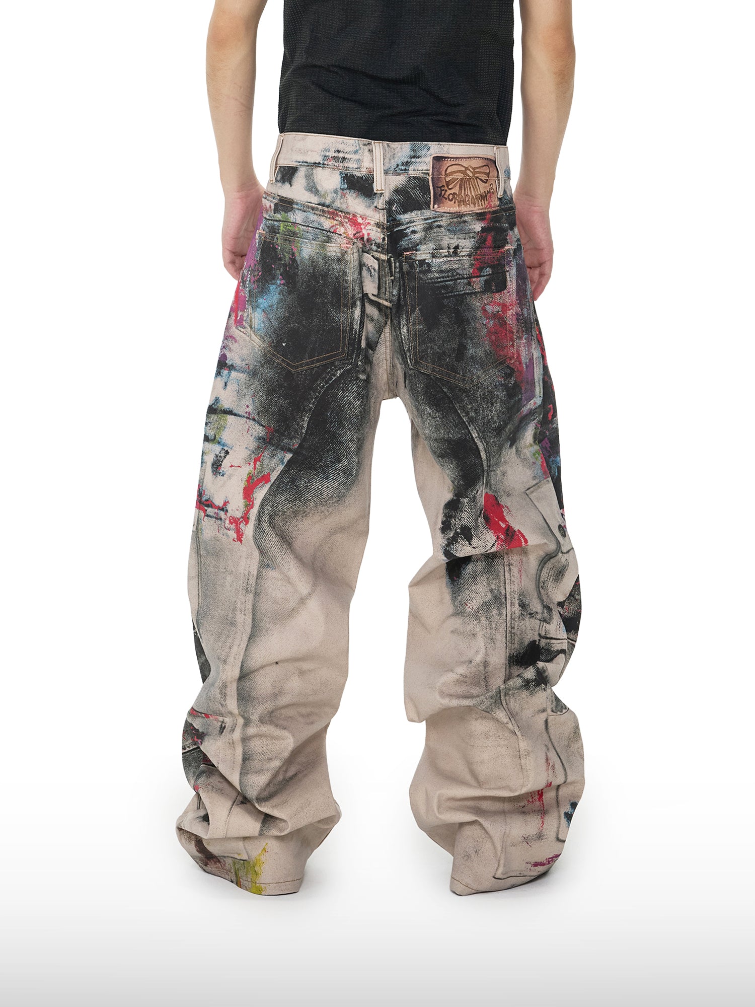 Jeans met graffiti-was