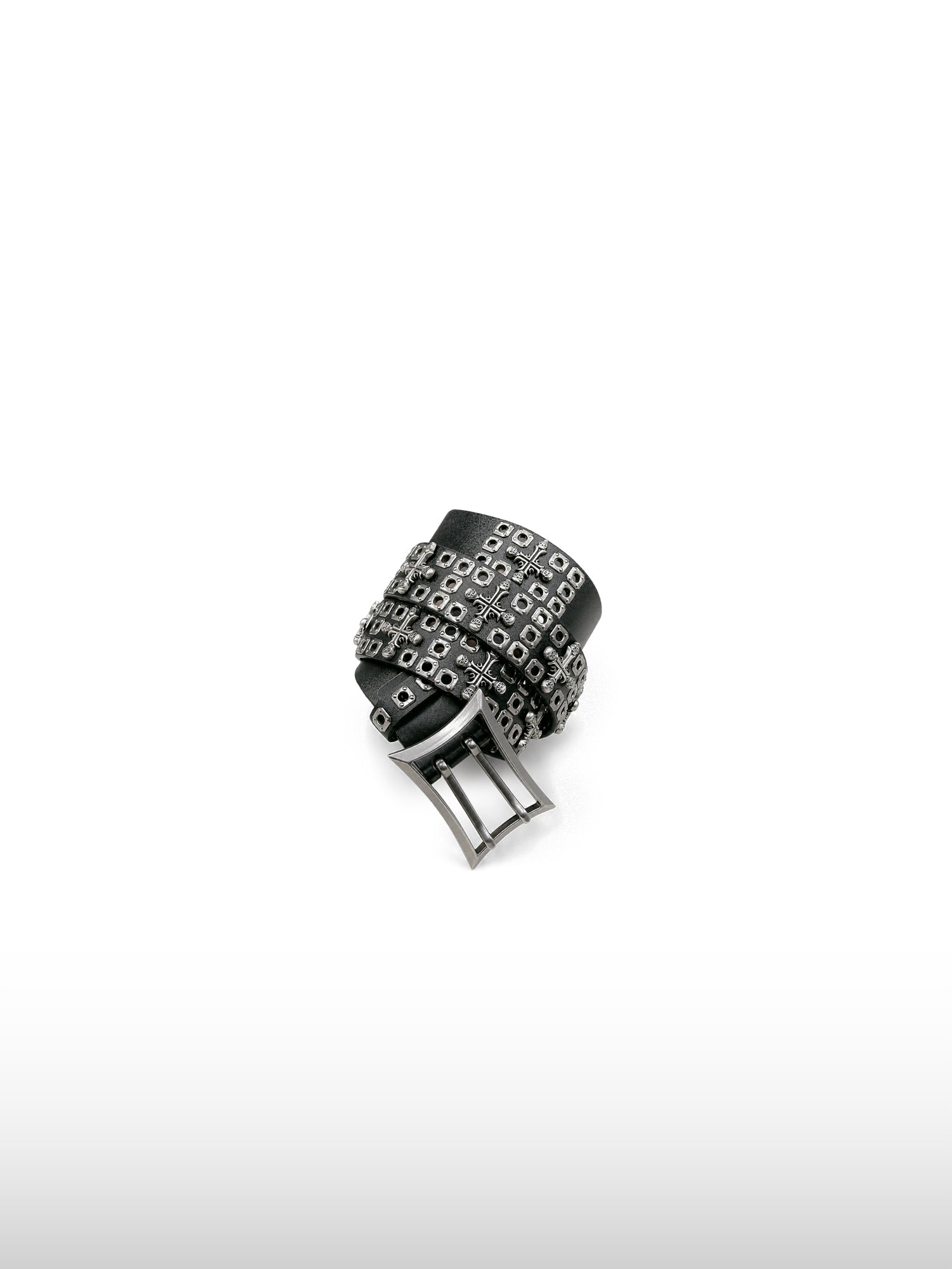 Nietenbesetzter Totenkopf-Gürtel