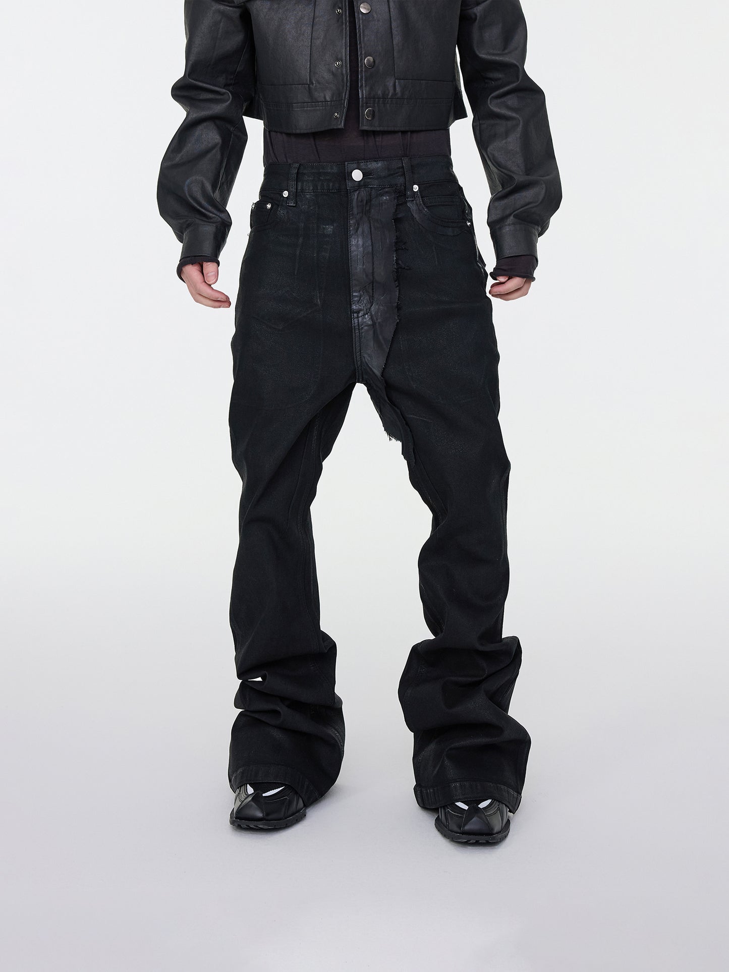 Tiefschwarze Jeans
