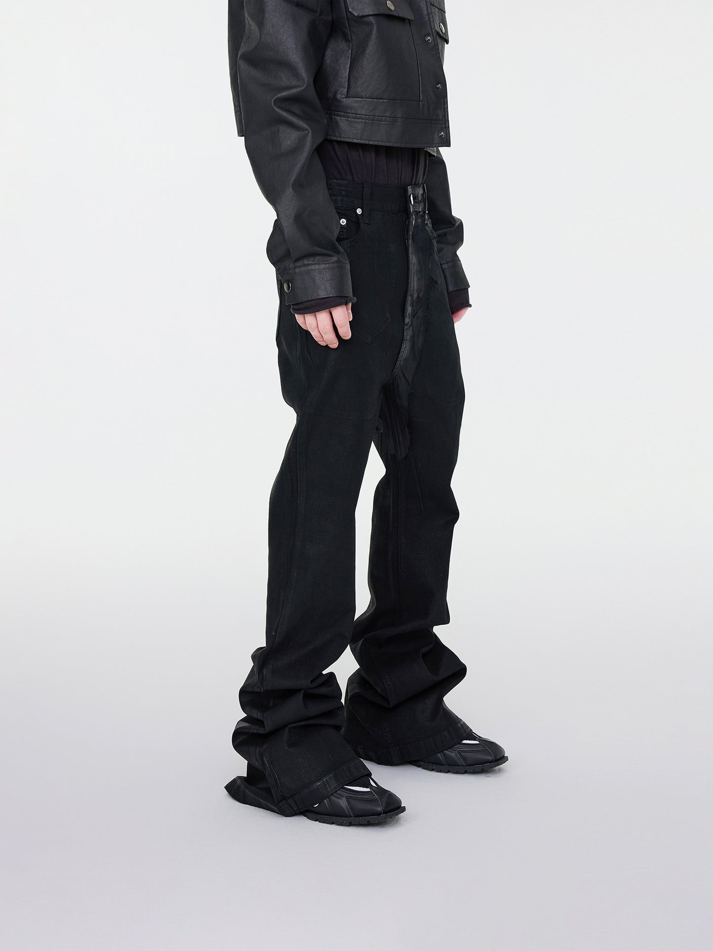 Tiefschwarze Jeans