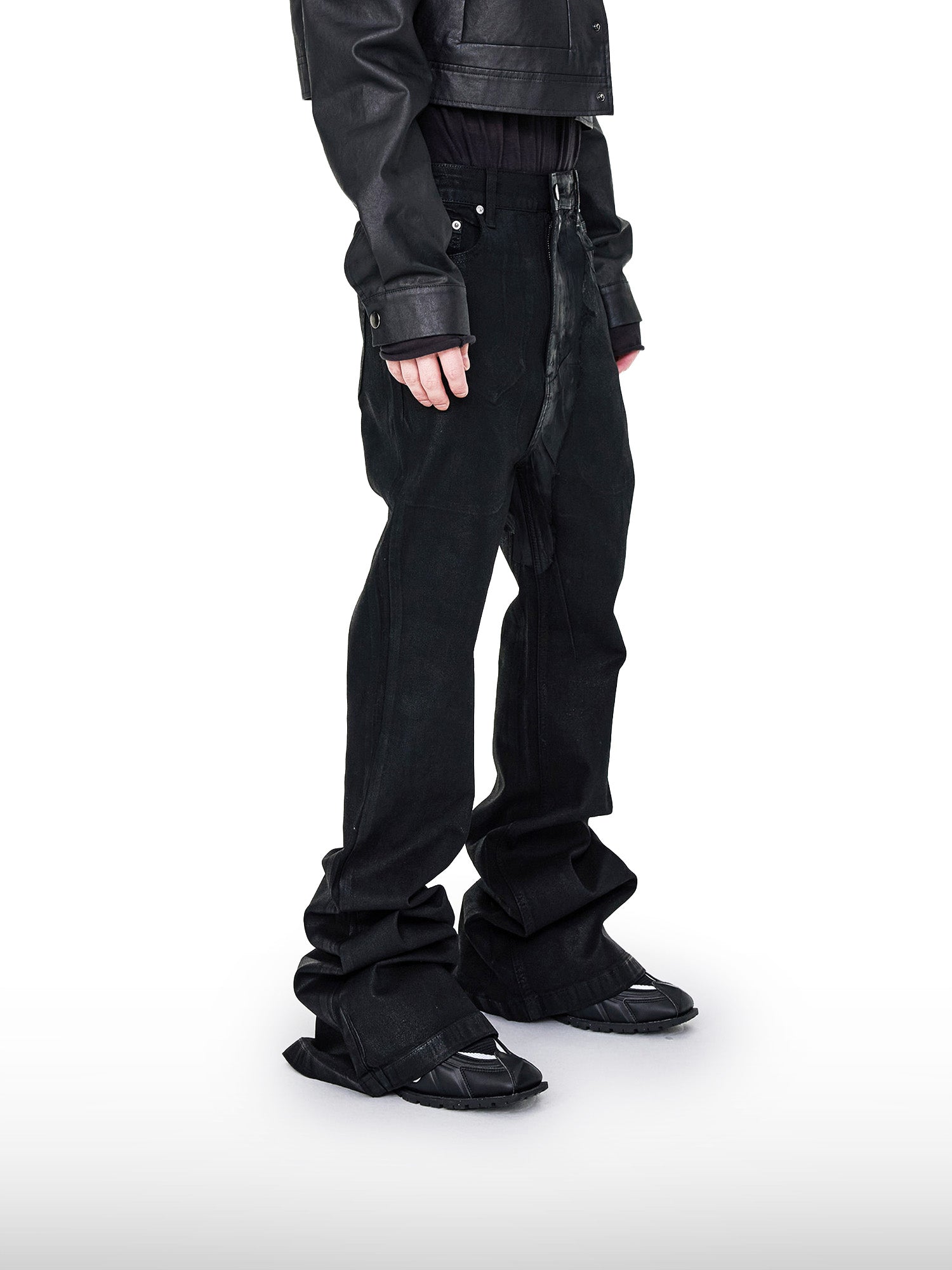 Tiefschwarze Jeans