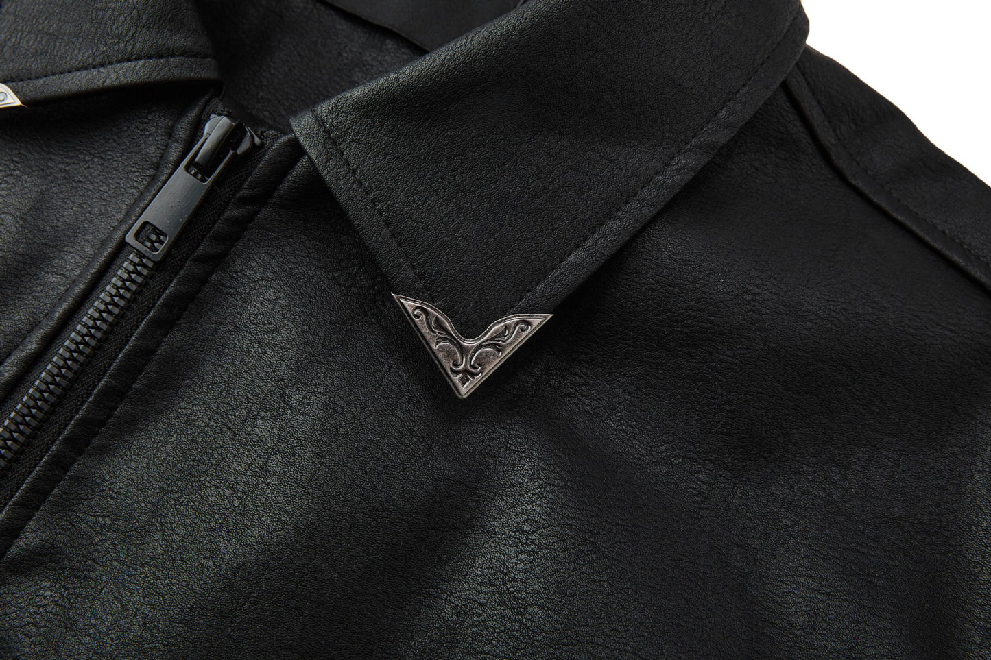 Jacke mit Metallkragen