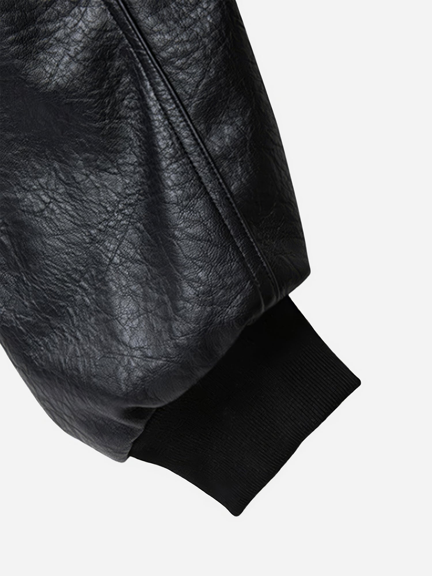 Bomberjacke aus knitterfreiem Leder im Motorradstil