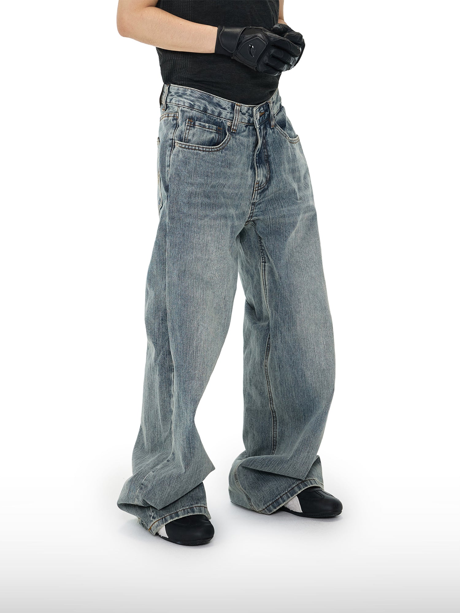 Übergroße Jeans mit verblasstem Look
