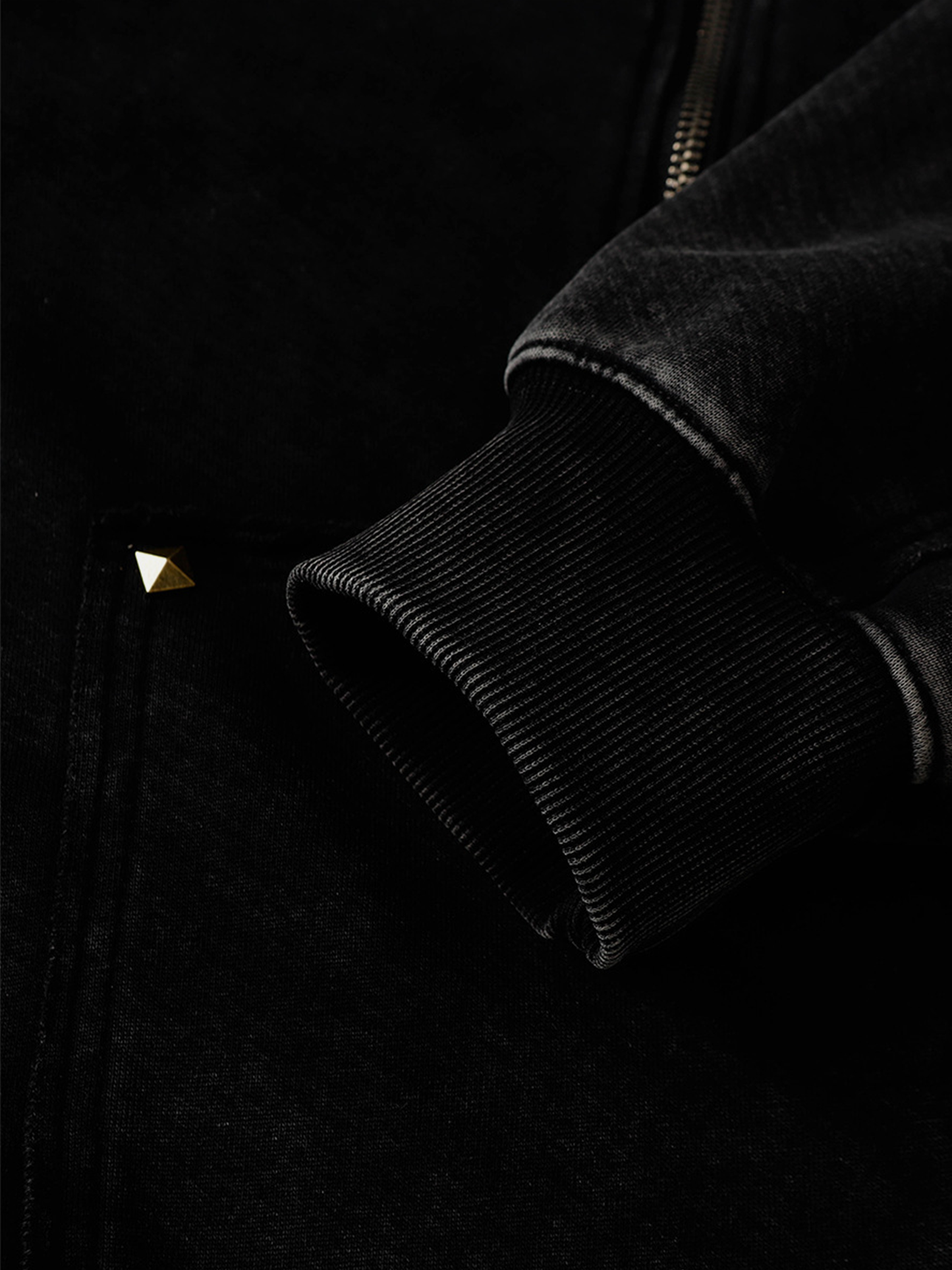 Nieten-Hoodie