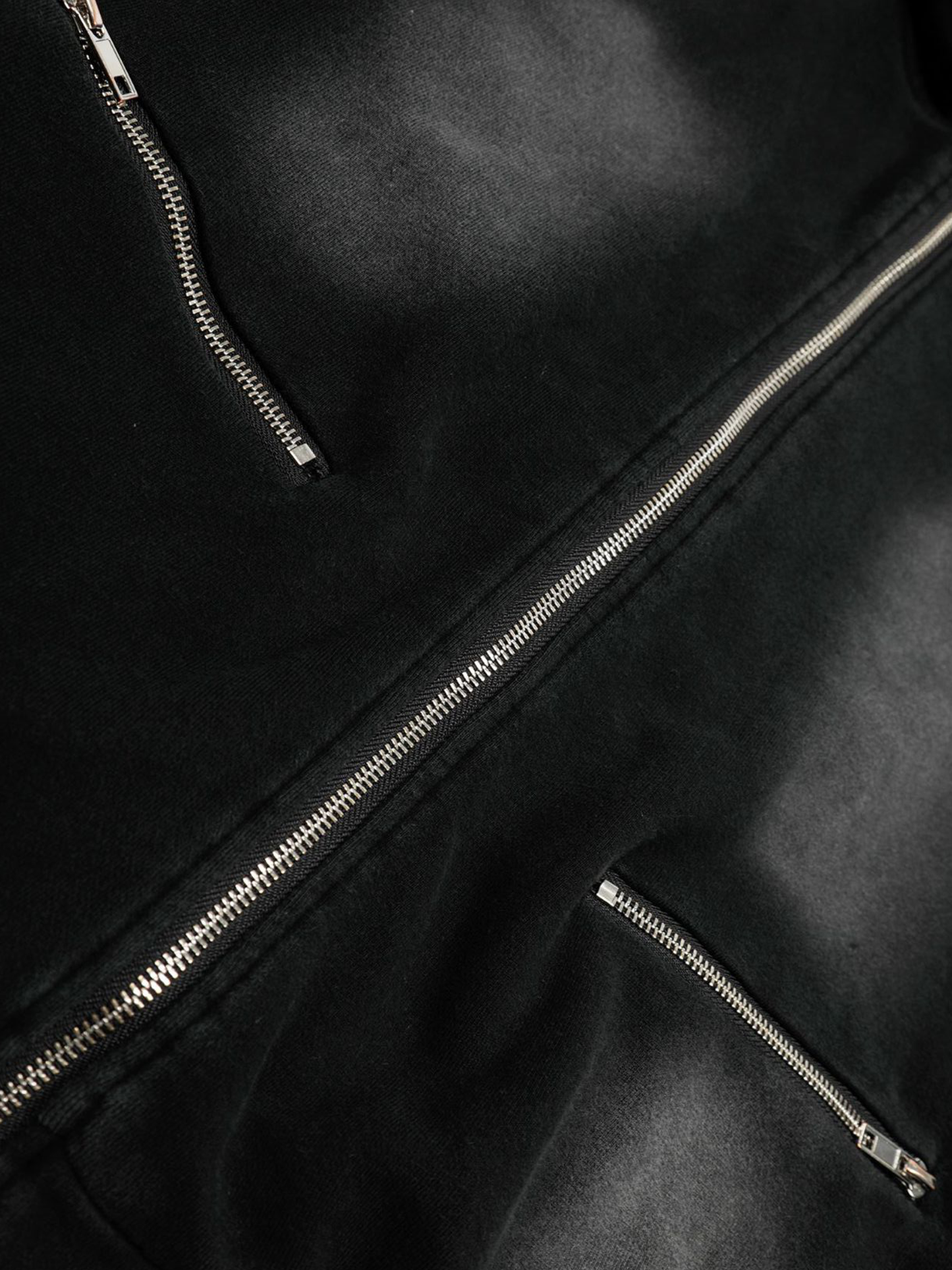 Kapuzenjacke mit Nieten