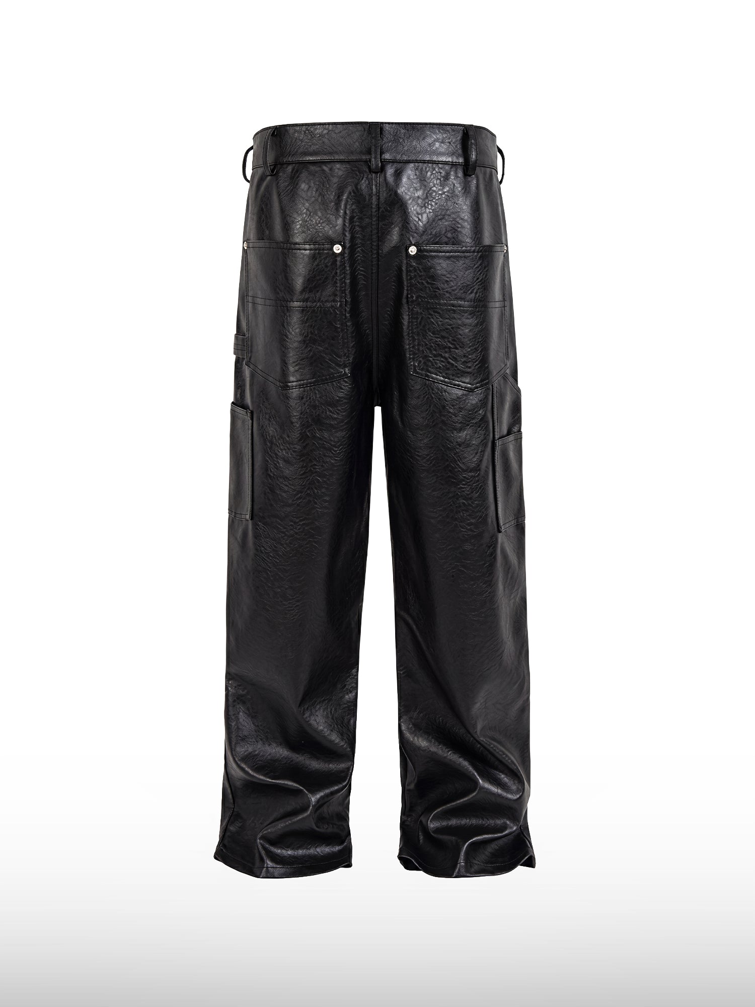 Lederjeans mit Nieten