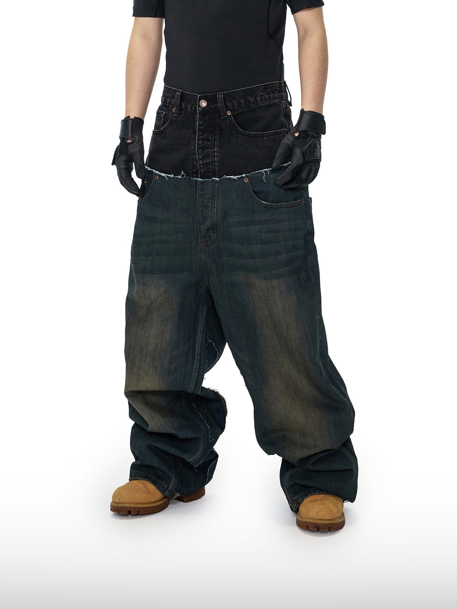 Zweifarbige weite Jeans