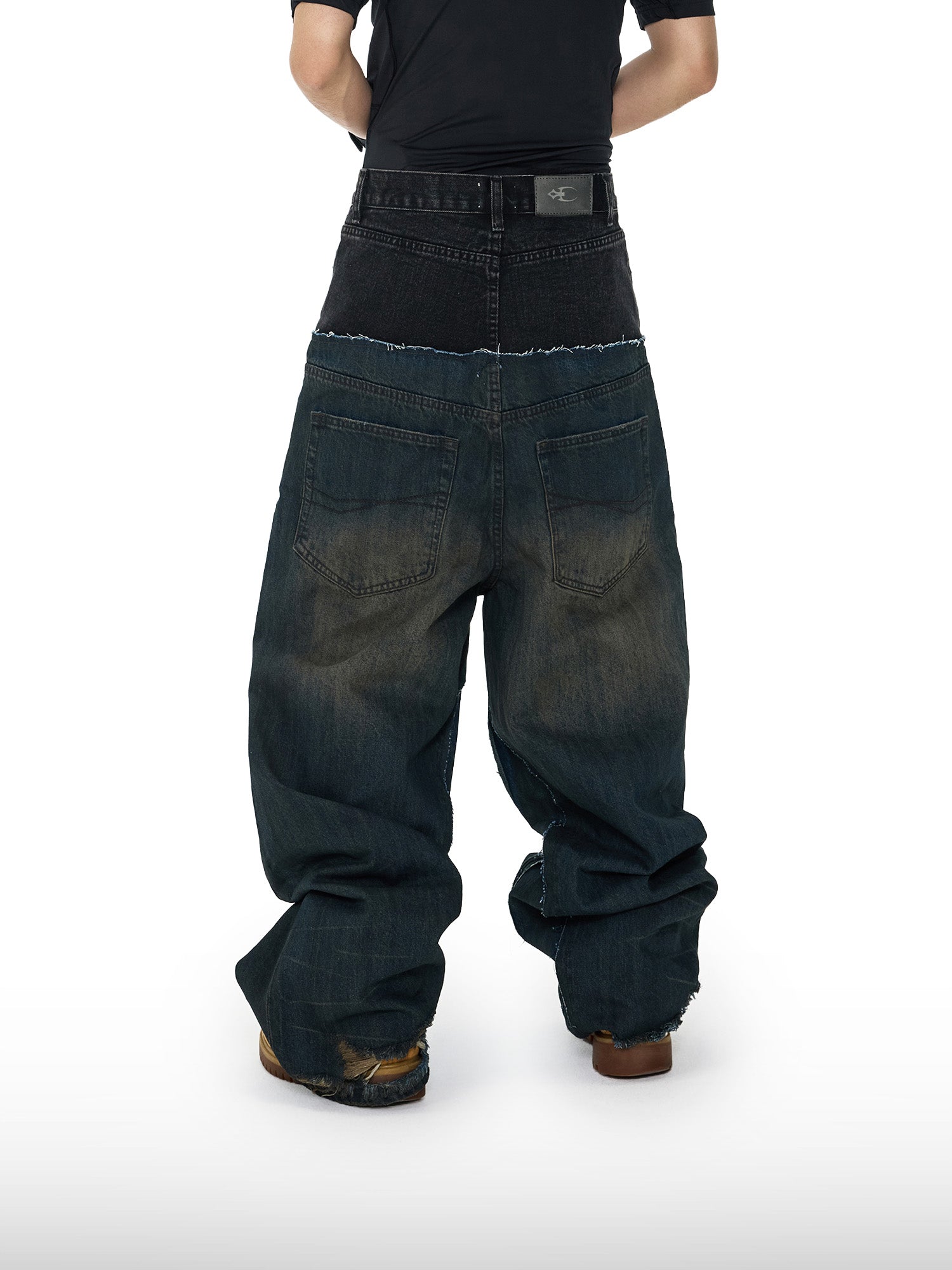 Zweifarbige weite Jeans