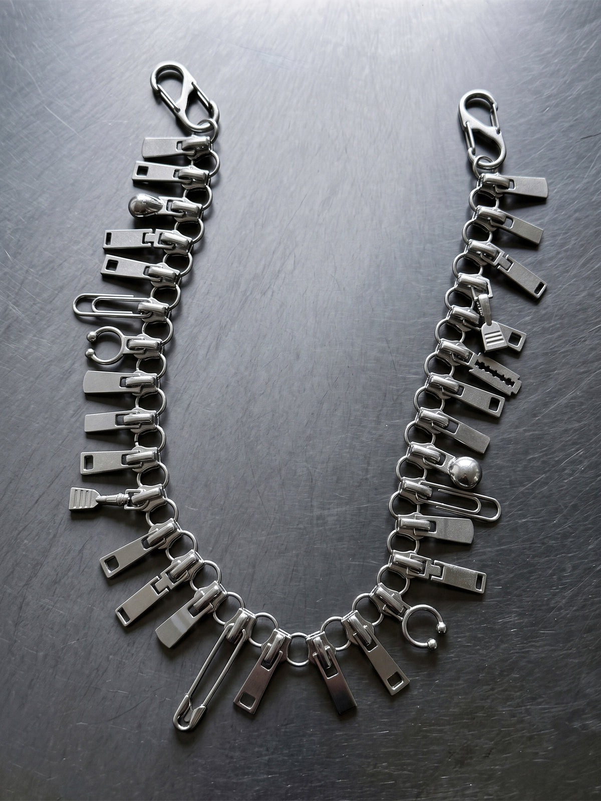 Reißverschluss-Anhänger-Bauchkette